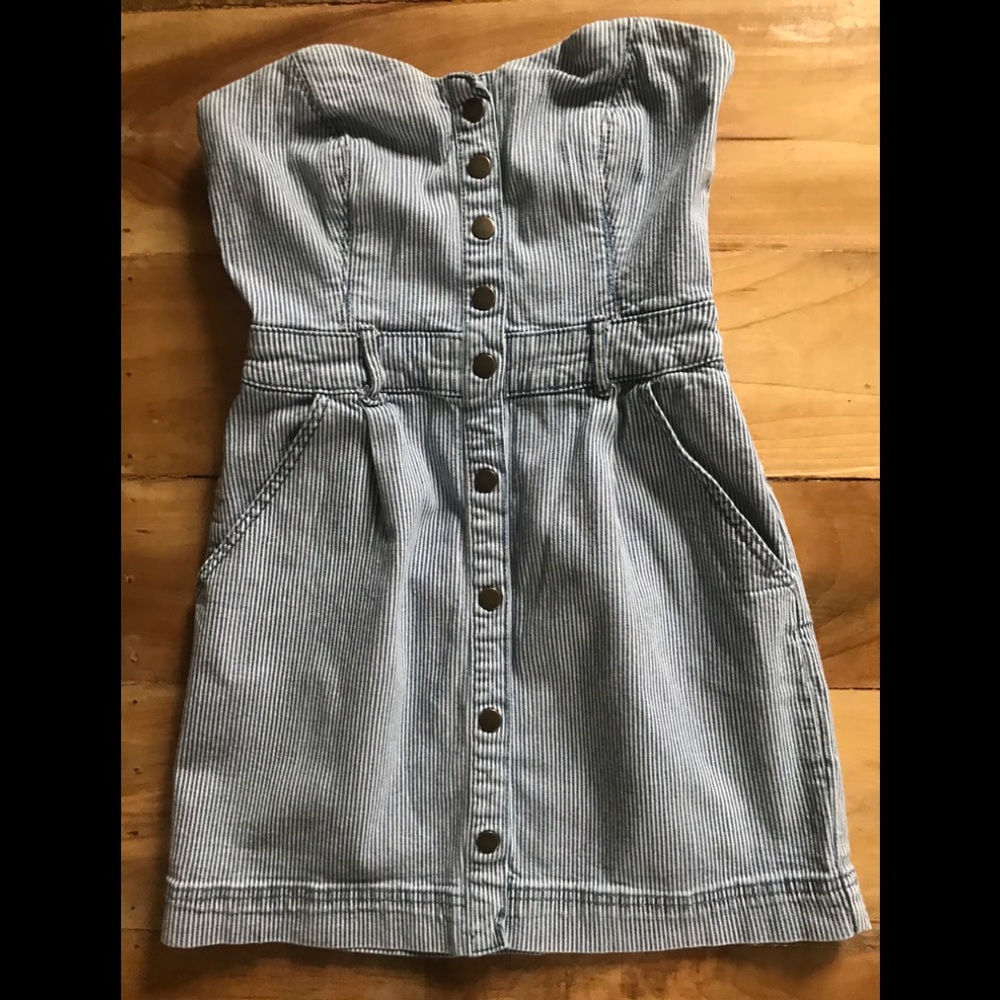 FOREVER 21 | Boutique Denim Dress